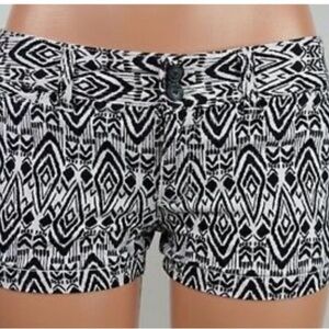 American Eagle Short Size 6